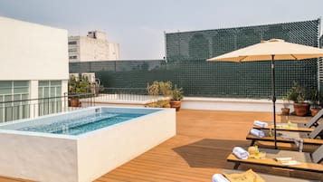 Piscina a l'aire lliure