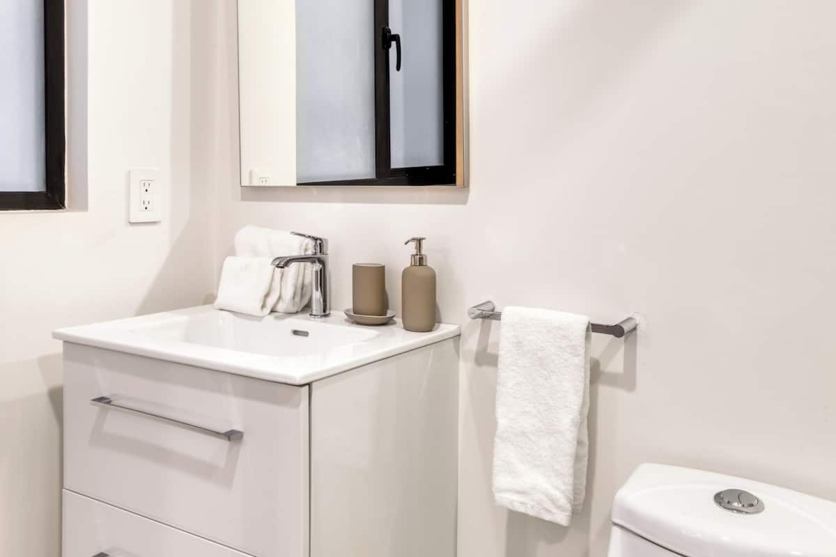 Comfort-Apartment, 1 King-Bett, Nichtraucher, Küche | Badezimmer