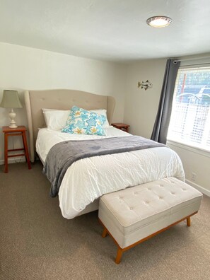 3 chambres, fer et planche à repasser, Wi-Fi, draps fournis