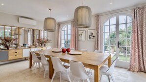 Dining - Historic Villa 9 people, Private Pool, near Cannes (Grasse)