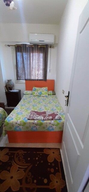 9 間睡房、床單