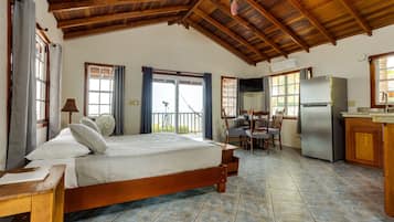 2 chambres, fer et planche Ă  repasser, Wi-Fi gratuit, draps fournis