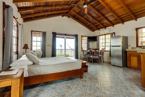 2 chambres, fer et planche à repasser, accès au Wi-Fi (inclus)