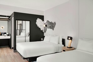 特色家居、办公桌、笔记本电脑工作区、免费 WiFi