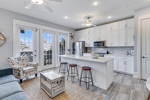 Apartment (1 Bedroom) | Interior - Connor's Cove TC 10203 (Port Aransas)