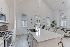 House (2 Bedrooms) | Interior - Sandpiper Cottage 239 HL (Port Aransas)