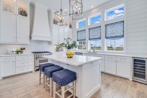 Exterior - Reel Good Time 100 NEI (Port Aransas)