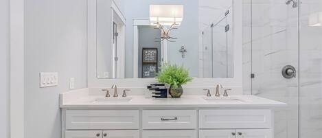 House (3 Bedrooms) | Front of property