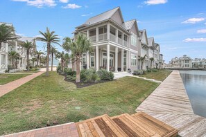 Interior - Reel Good Time 100 NEI (Port Aransas)