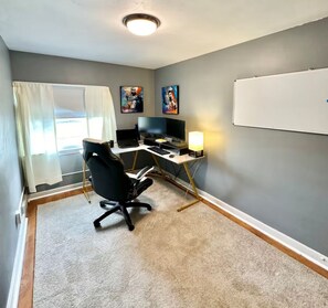 Interior - Cozy 3BR Harrisburg Hub - Near Hershey & Downtown (Harrisburg)