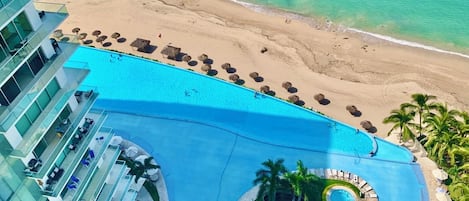 Piscine extérieure