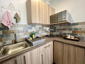 Private kitchen - Cozy living close to the Lagoon and Desert Dunes (Walvis Bay)