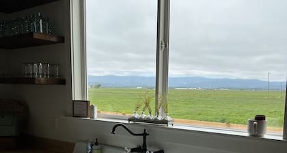 Farmhouse in beautiful Ferndale. Big enough for the whole family!