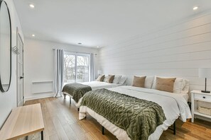 4 quartos, escrivaninha, Wi-Fi, roupa de cama