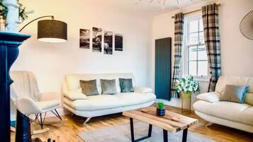 Smart TV, fireplace, video games, books