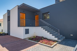 House | 1 bedroom - Contemporary Residence B by Homie (Funchal)