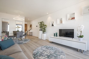 House | 1 bedroom - Contemporary Residence B by Homie (Funchal)