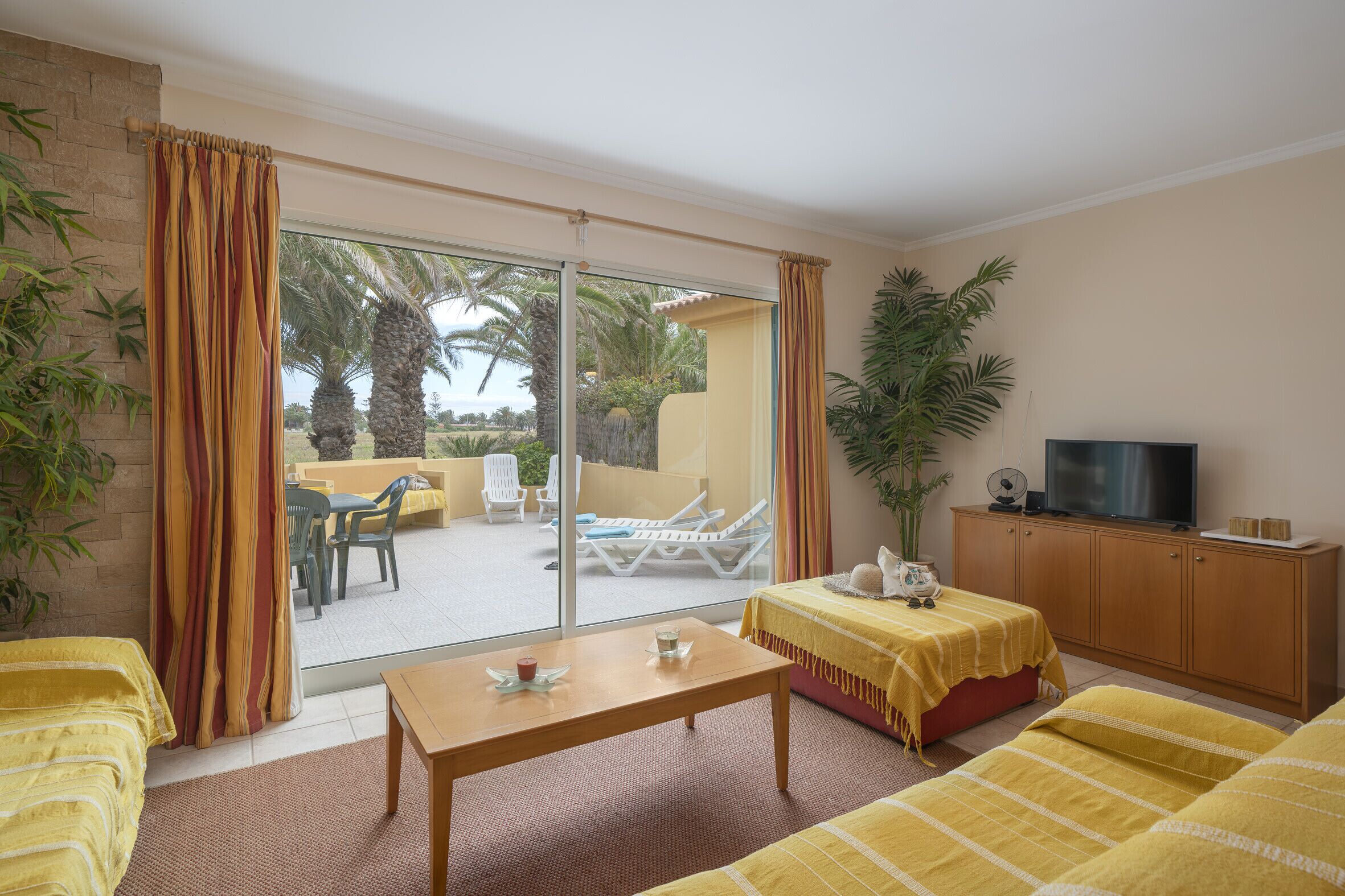 3 dormitorios, tabla de planchar con plancha, wifi y ropa de cama