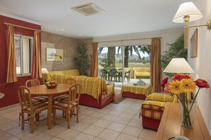 Dining - Holidays in Porto Santo - Casa do Ribeiro Salgado (Porto Santo)