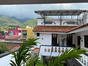 Deluxe Double Room, Garden View | Terrace/patio