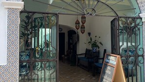 واجهة المنشأة