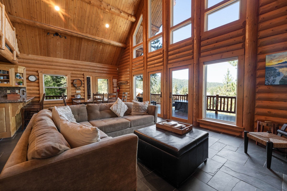 Photo 7 of Lakeview Lodge - Across the street from the lake, Log Cabin, Arcade Game ,Lake Views ,NatlForest