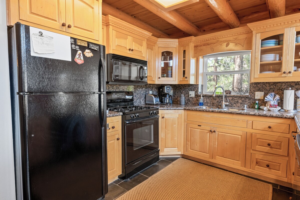 Photo 9 of Lakeview Lodge - Across the street from the lake, Log Cabin, Arcade Game ,Lake Views ,NatlForest