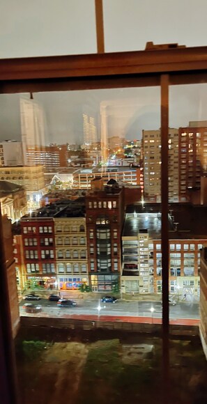 Interior - Victory Penthouse Retreat – Modern 2BED/2BATH (Baltimore)