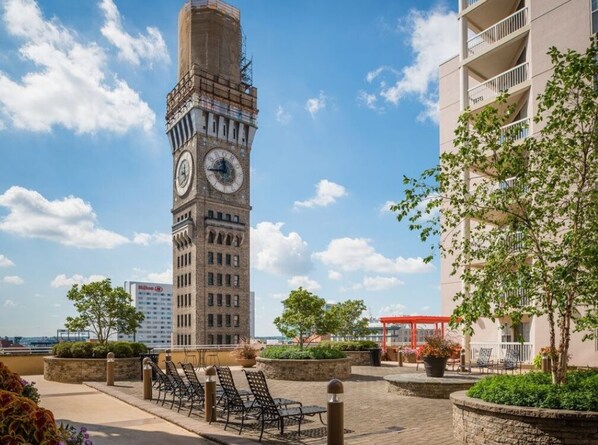 Property grounds - Victory Penthouse Retreat – Modern 2BED/2BATH (Baltimore)