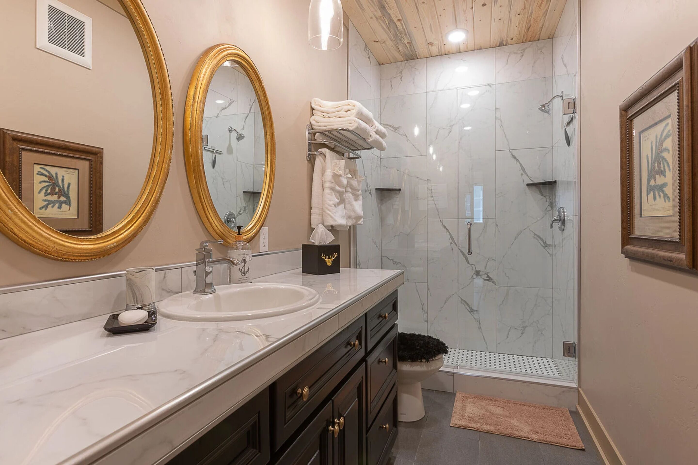 House (6 Bedrooms) | Bathroom | Shower