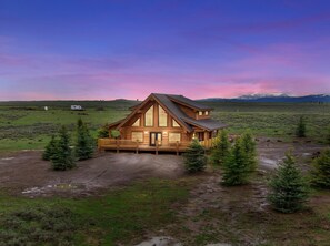 Front of property - Sunset Magic (Island Park)