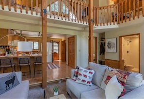 Casa (4 Bedrooms) | Zona de estar