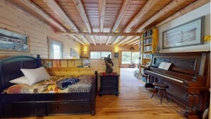House (5 Bedrooms)