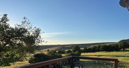 Cozy cabin in the heart of off-road heaven! Bring your SxS's and sunscreen!