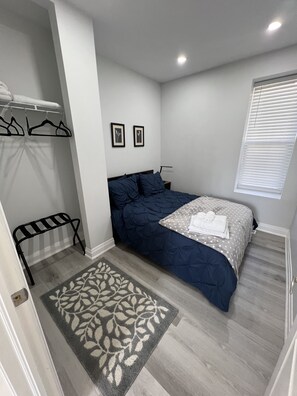 3 soverom, skrivebord, wi-fi og sengetøy