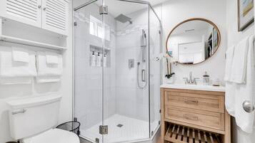 Hårtørrer, håndklæder, Sæbe, Shampoo