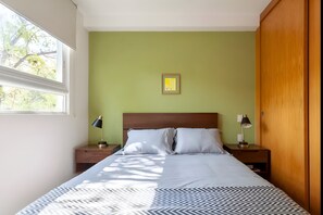 3 bedrooms, iron/ironing board, WiFi, bed sheets - Brand New & Lovely 3-br Condo in Condesa (Ciudad de México)