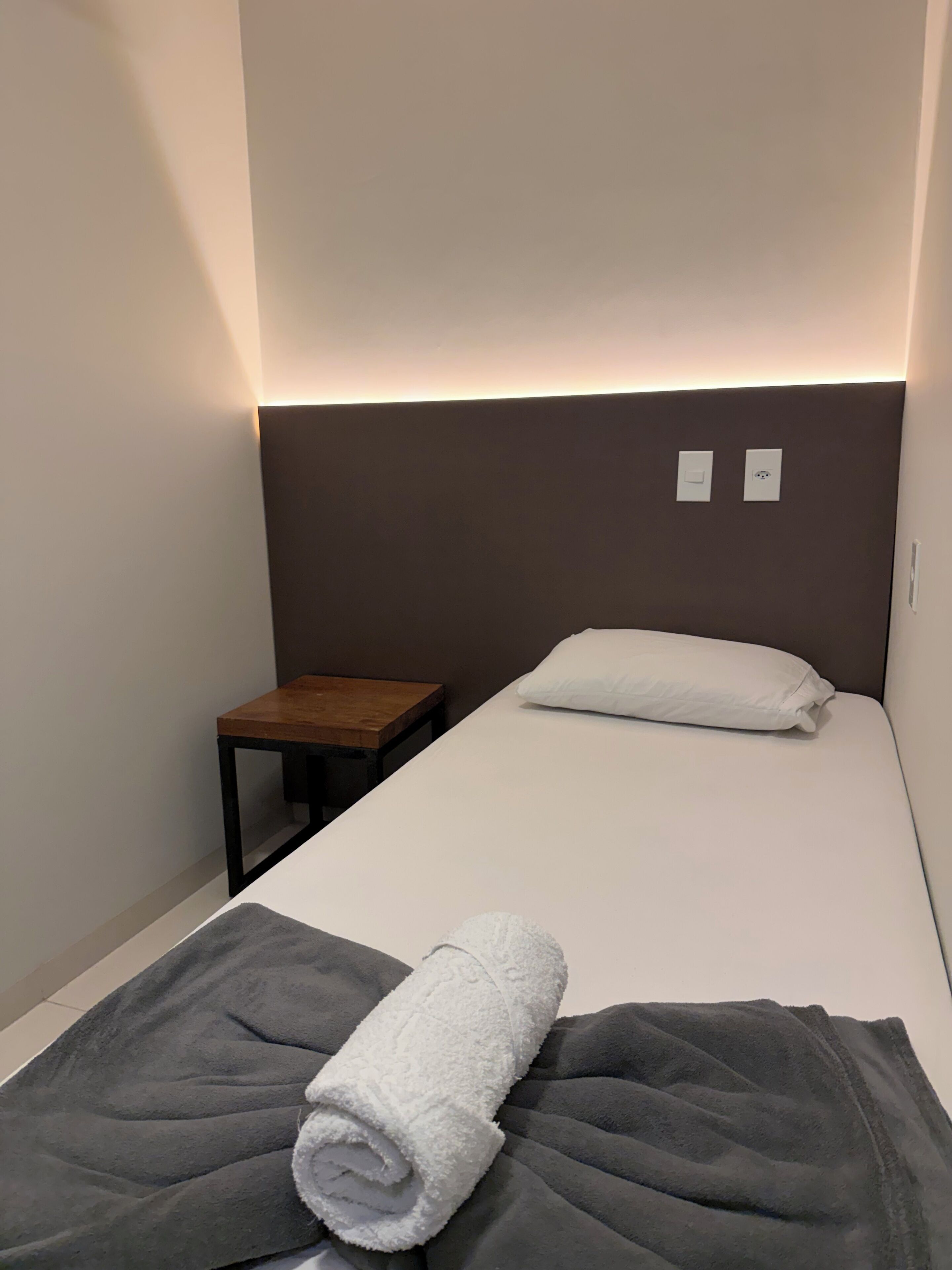 Habitació individual | 1 dormitori, escriptori i espai de treball apte per a portàtils 