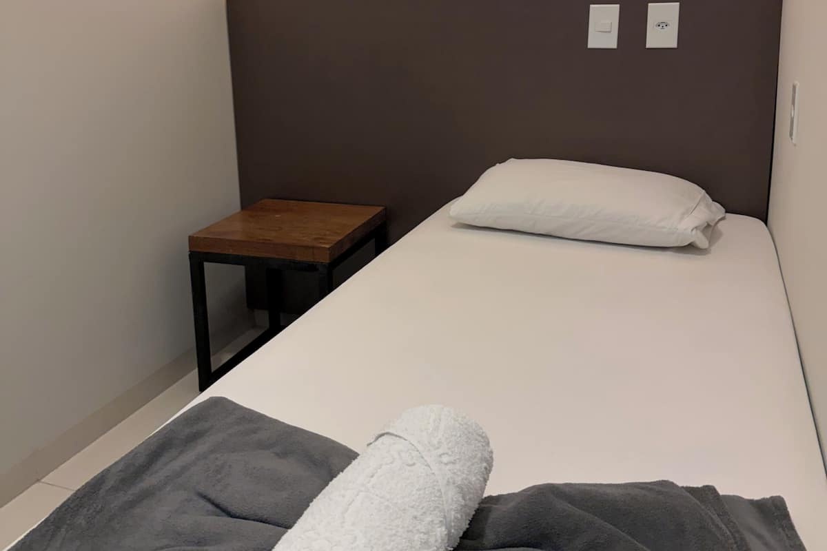 1 bedroom, desk, laptop workspace, free WiFi