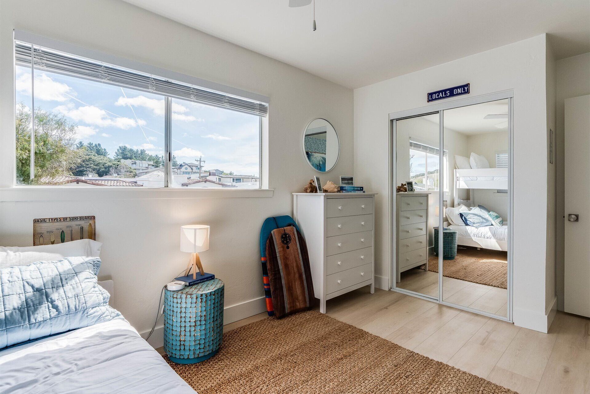 2 bedrooms, desk, iron/ironing board, free WiFi