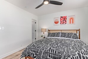 3 bedrooms, iron/ironing board, free WiFi, bed sheets