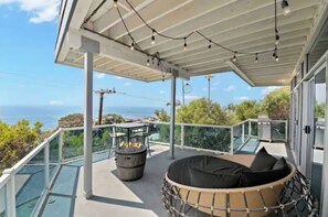 Outdoor dining - Breathtaking Sunset Villa+Guesthouse+2 hot tubs (San Diego)