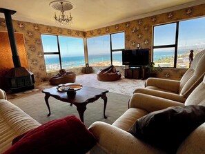 Smart TV, books, music library, stereo