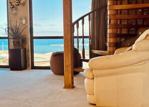 Smart TV, books, music library, stereo