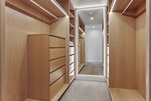 Apartamento luxo | Guarda-roupa