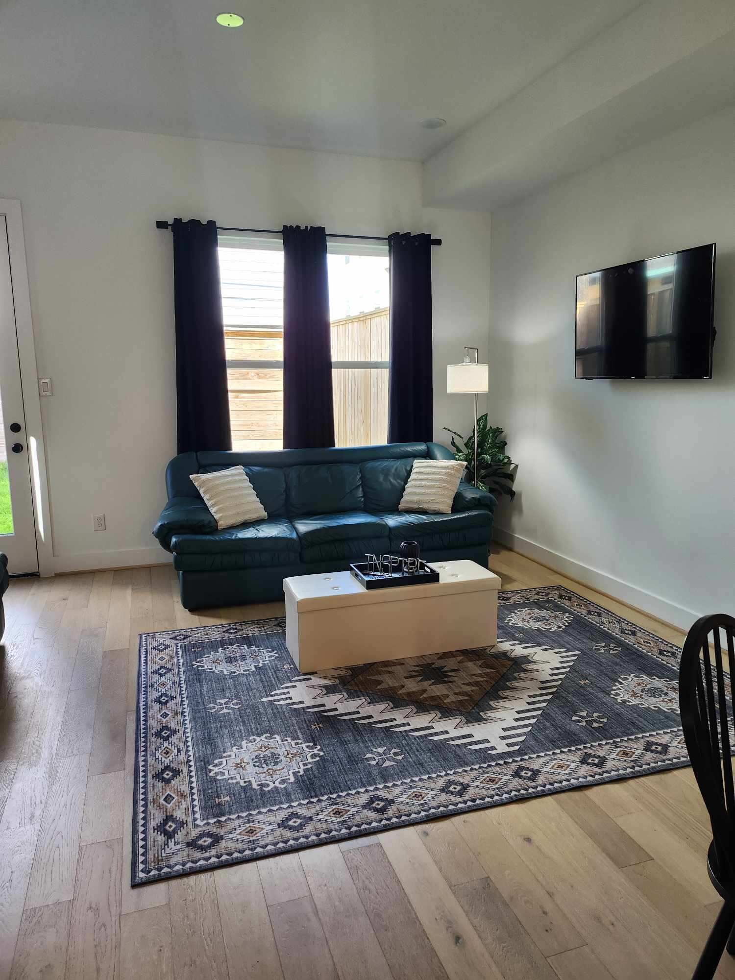 Cozy, comfortable and centrally located. 