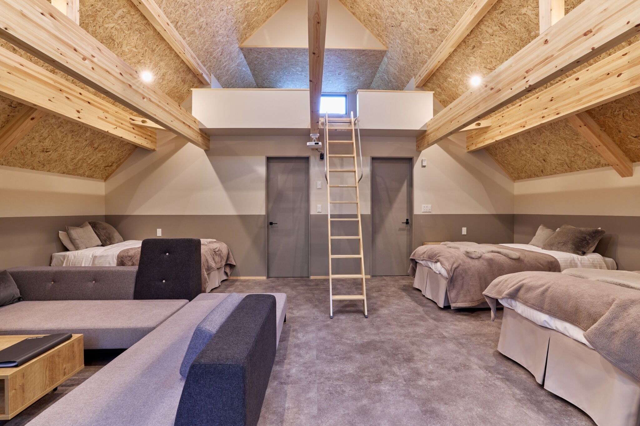 1 bedroom, desk, free WiFi, bed sheets