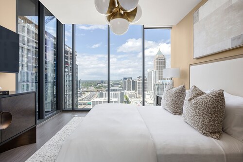 26th Floor - Living Daylight