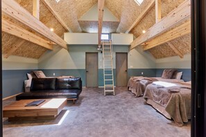 1 bedroom, desk, free WiFi, bed sheets