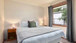 2 bedrooms, desk, iron/ironing board, travel cot - Jamieson Cottages - Cottage ONE - Sleeps 4 (Jamieson)